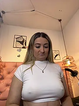 Snapshot of antonella87 chatting on 3, 2, 2026 antonella87 online show from 3, 2, 2026