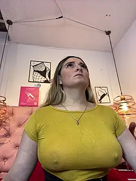 Snapshot of antonella87 chatting on 28, 4, 2026 antonella87 online show from 28, 4, 2026