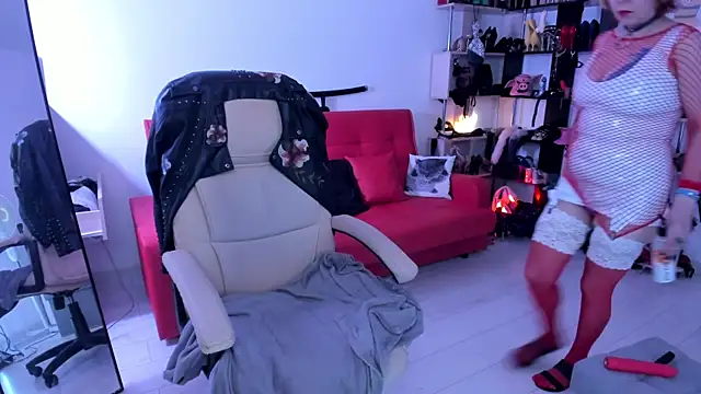 GinaMiracle online show from 11, 10, 2025