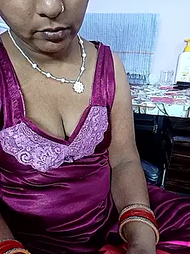 reemacouple007 online show from 4, 4, 2026