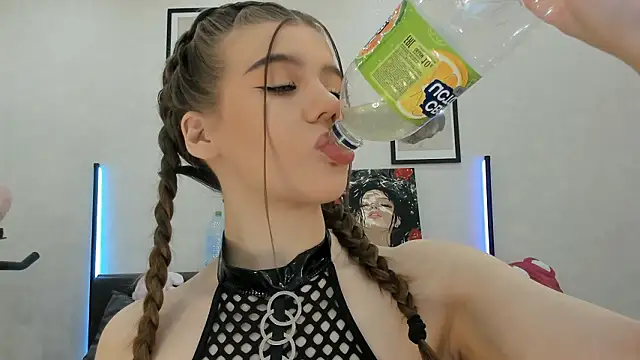 Snapshot of dolly_ll chatting on 12, 3, 2026 dolly ll online show from 12, 3, 2026