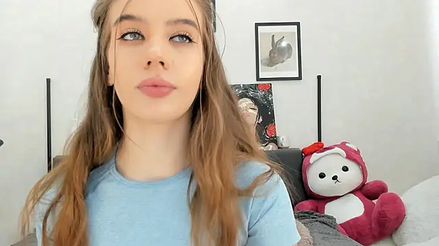 Snapshot of dolly_ll chatting on 13, 3, 2026 dolly ll online show from 13, 3, 2026