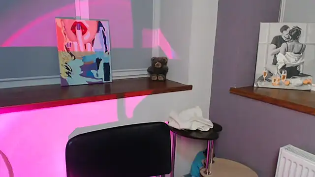 Caramel bunny online show from 17, 3, 2026