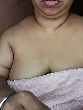 Snapshot of Ravina_patil1 chatting on 13, 2, 2025 Ravina patil1 online show from 13, 2, 2025