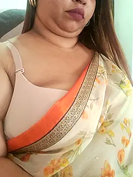 Snapshot of Ravina_patil1 chatting on 27, 6, 2026 Ravina patil1 online show from 27, 6, 2026
