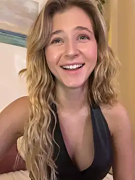 Snapshot of LunaRase chatting on 27, 12, 2024 LunaRase online show from 27, 12, 2024