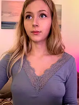 Snapshot of LunaRase chatting on 20, 9, 2025 LunaRase online show from 20, 9, 2025