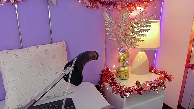 SophyRuiz  online show from 18, 12, 2025