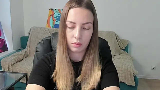 Snapshot of Mia_shy1 chatting on 28, 11, 2025 Mia shy1 online show from 28, 11, 2025