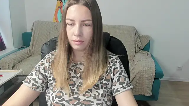 Snapshot of Mia_shy1 chatting on 2, 12, 2025 Mia shy1 online show from 2, 12, 2025