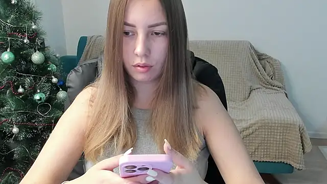 Snapshot of Mia_shy1 chatting on 17, 12, 2025 Mia shy1 online show from 17, 12, 2025