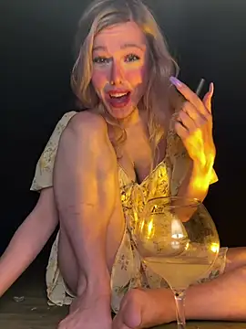 propertyofdaddy online show from 17, 4, 2026