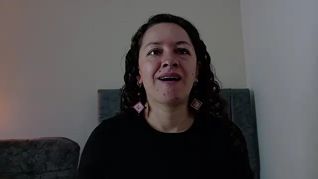 Snapshot of ArtesanaMK chatting on 16, 7, 2026 ArtesanaMK online show from 16, 7, 2026