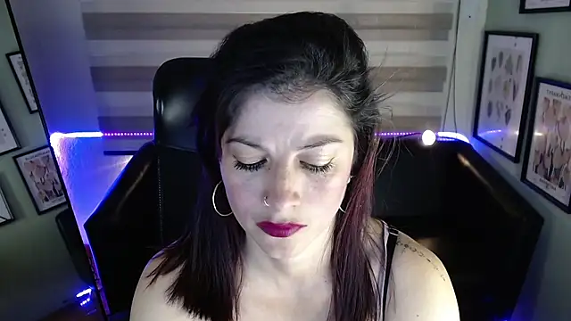 Snapshot of Aliiz_01 chatting on 27, 3, 2026 Aliiz 01 online show from 27, 3, 2026