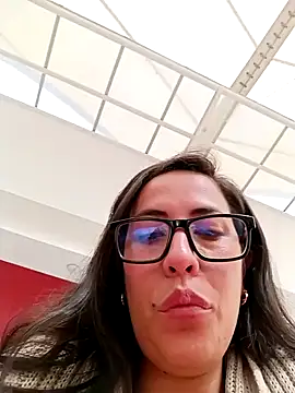 Snapshot of Lena-32 chatting on 12, 12, 2024 Lena-32 online show from 12, 12, 2024