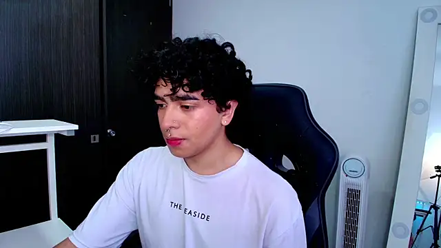  nickconnor01 online show from 29, 1, 2025