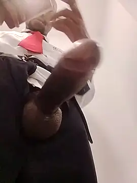 Snapshot of moro28vergon chatting on 23, 12, 2025 moro28vergon online show from 23, 12, 2025