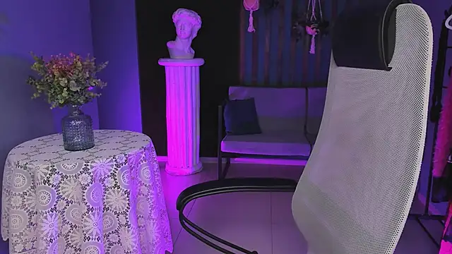 sugar vivien online show from 11, 1, 2025