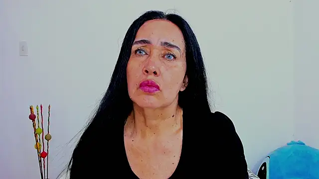 Snapshot of HorniestMilf chatting on 5, 2, 2026 HorniestMilf online show from 5, 2, 2026