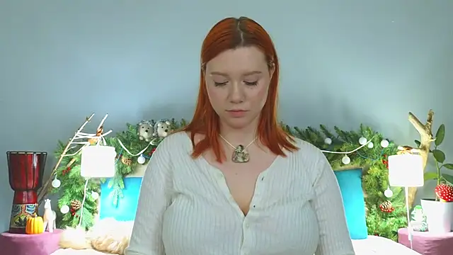 Snapshot of MileyMiller chatting on 5, 12, 2024 MileyMiller online show from 5, 12, 2024