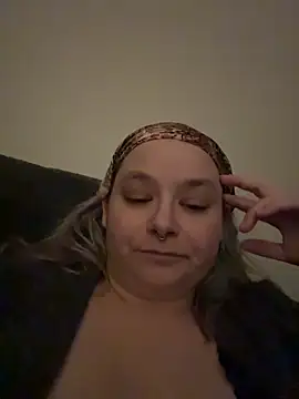 Snapshot of kitten0760 chatting on 6, 5, 2026 kitten0760 online show from 6, 5, 2026
