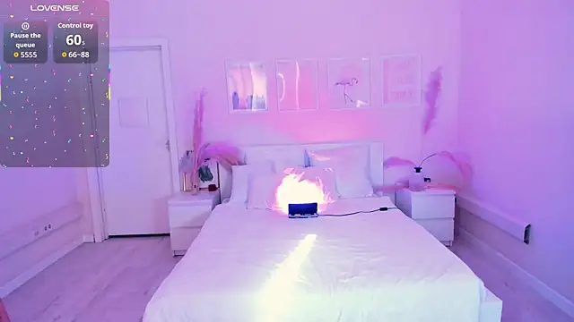 Snapshot of Lil_Amelie chatting on 1, 4, 2026 Lil Amelie online show from 1, 4, 2026