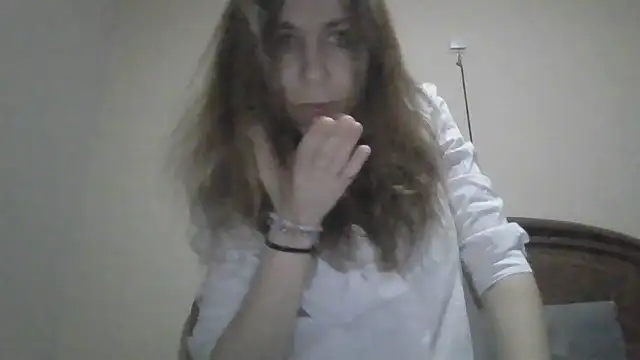 JasmineGlamour online show from 5, 1, 2026