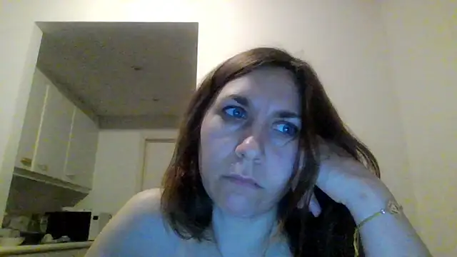 JasmineGlamour online show from 17, 3, 2026