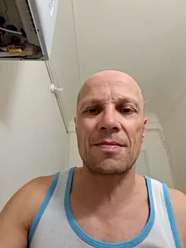 wedge75 online show from 19, 4, 2026