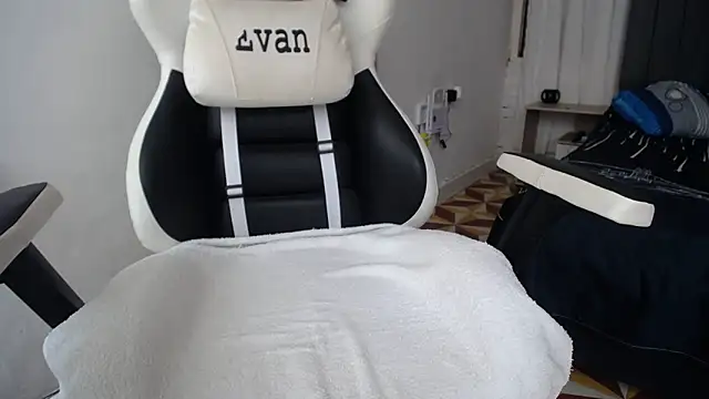 Snapshot of Valerioe chatting on 27, 1, 2025 Valerioe online show from 27, 1, 2025