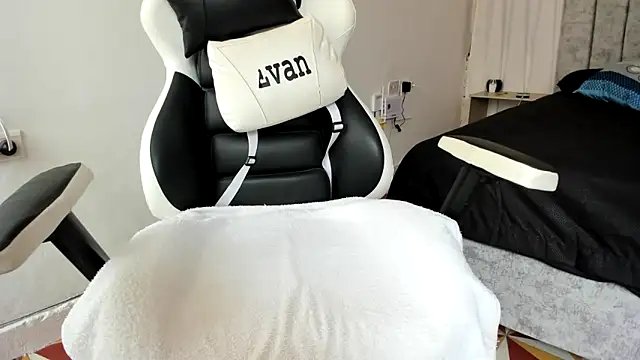 Snapshot of Valerioe chatting on 12, 3, 2025 Valerioe online show from 12, 3, 2025