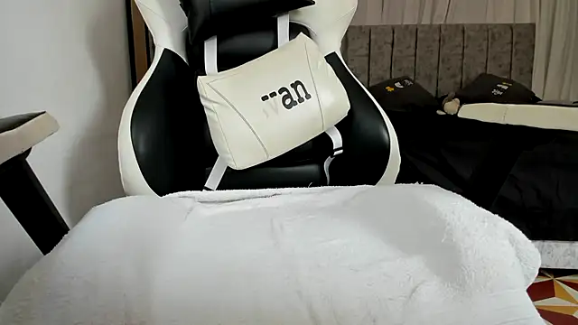 Snapshot of Valerioe chatting on 17, 9, 2025 Valerioe online show from 17, 9, 2025