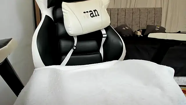 Snapshot of Valerioe chatting on 18, 9, 2025 Valerioe online show from 18, 9, 2025