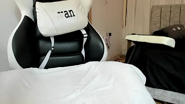 Snapshot of Valerioe chatting on 22, 9, 2025 Valerioe online show from 22, 9, 2025