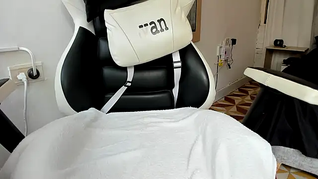 Snapshot of Valerioe chatting on 25, 9, 2025 Valerioe online show from 25, 9, 2025