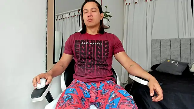 Snapshot of Valerioe chatting on 6, 11, 2025 Valerioe online show from 6, 11, 2025