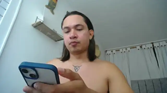 Snapshot of Valerioe chatting on 15, 12, 2025 Valerioe online show from 15, 12, 2025