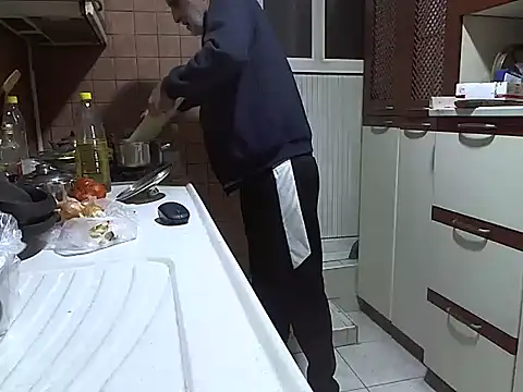 Snapshot of zormen355 chatting on 12, 10, 2025 zormen355 online show from 12, 10, 2025