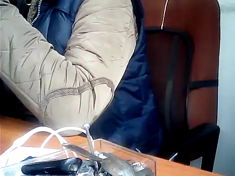 Snapshot of zormen355 chatting on 1, 12, 2025 zormen355 online show from 1, 12, 2025