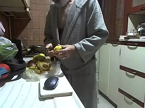 Snapshot of zormen355 chatting on 21, 12, 2025 zormen355 online show from 21, 12, 2025