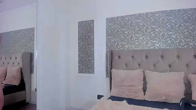 IssadoraJames online show from 20, 9, 2025