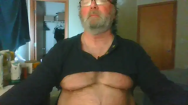 Snapshot of Doherty10 chatting on 4, 4, 2026 Doherty10 online show from 4, 4, 2026