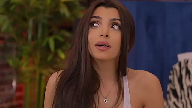 Snapshot of NicoleCellini chatting on 23, 2, 2025 NicoleCellini online show from 23, 2, 2025