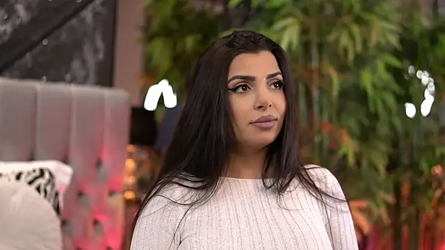 Snapshot of NicoleCellini chatting on 21, 12, 2025 NicoleCellini online show from 21, 12, 2025