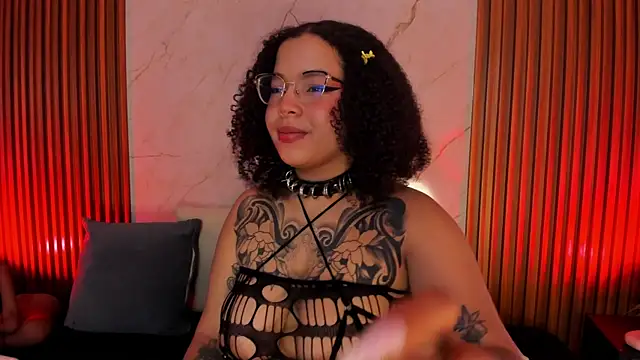 Snapshot of Emiilycollins chatting on 27, 1, 2025 Emiilycollins online show from 27, 1, 2025