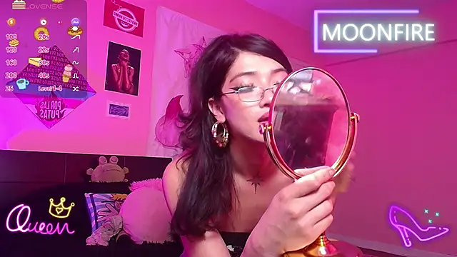 Snapshot of moonfiredancer chatting on 6, 4, 2026 moonfiredancer online show from 6, 4, 2026