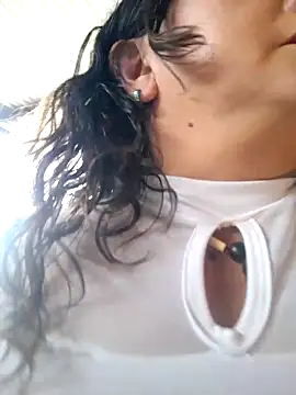 Snapshot of Vivianmature chatting on 28, 3, 2026 Vivianmature online show from 28, 3, 2026