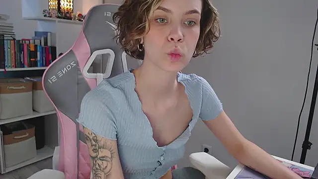 milly ross online show from 20, 12, 2024