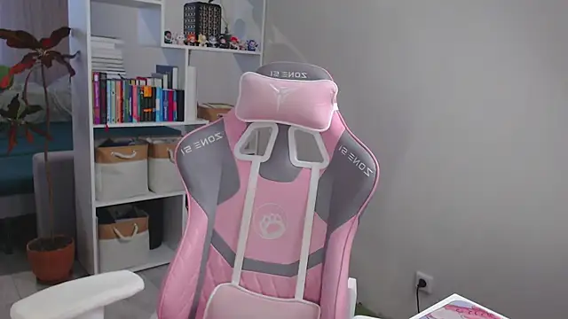 milly ross online show from 29, 12, 2024