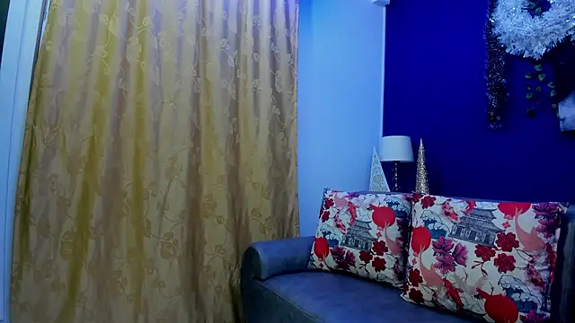 Snapshot of ShantalGomes chatting on 10, 12, 2024 ShantalGomes online show from 10, 12, 2024